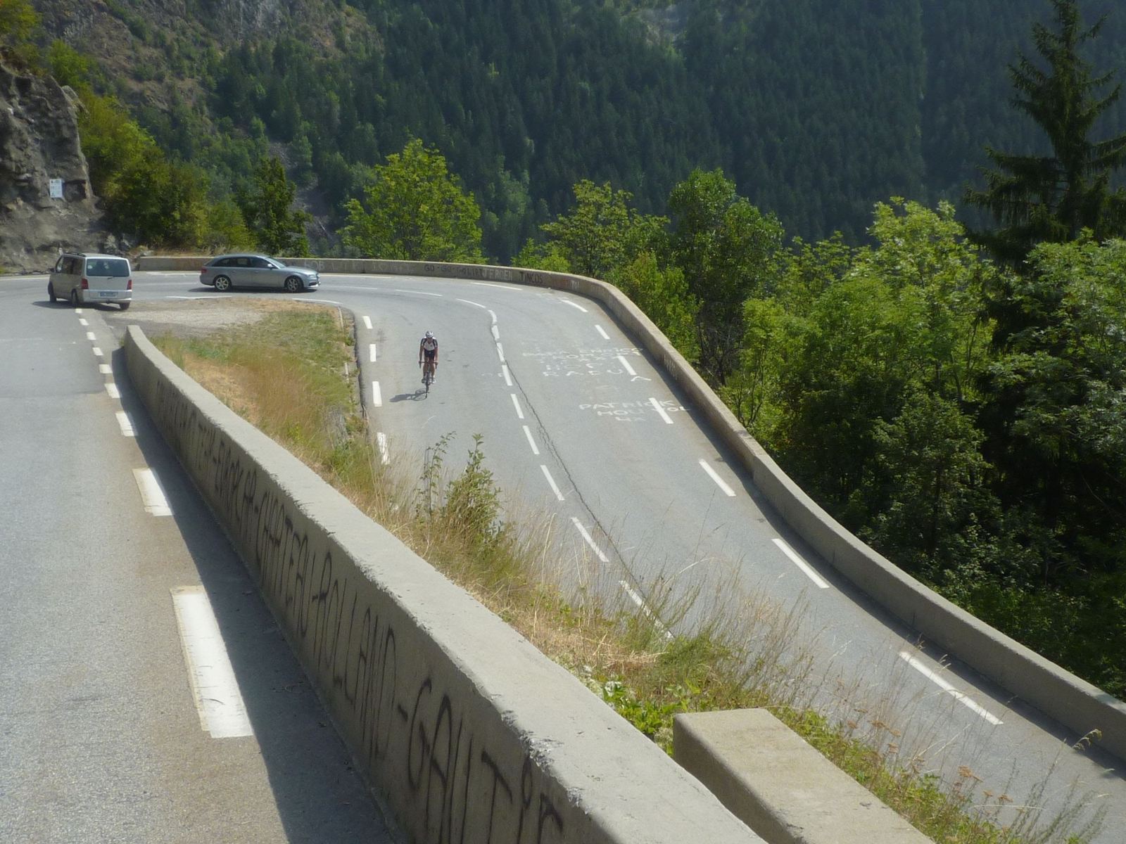 Looking down the stacked hairpins of Alpe d'Huez from above